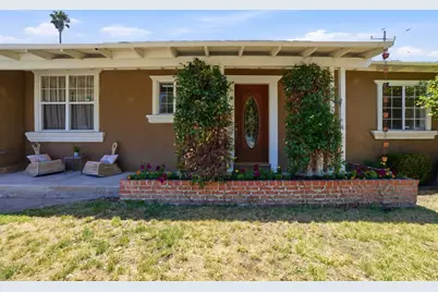 2495 Gloria Way, East Palo Alto, CA 94303 - Photo 2