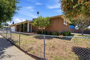 2495 Gloria Way, East Palo Alto, CA 94303 - Photo 48