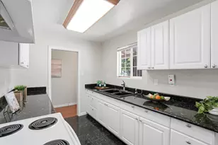 2495 Gloria Way, East Palo Alto, CA 94303 - Photo 16