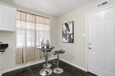 2495 Gloria Way, East Palo Alto, CA 94303 - Photo 18