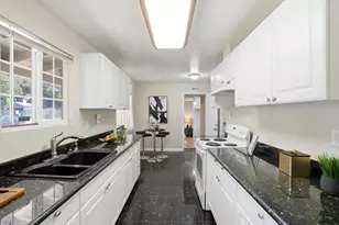 2495 Gloria Way, East Palo Alto, CA 94303 - Photo 14
