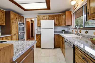 18 Middle Canyon Way B, Carmel Valley, CA 93924 - Photo 16