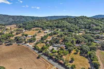 9465 Watsonville Rd, Gilroy, CA 95020 - Photo 76
