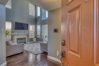 1529 Oyster Bay Ct, Salinas, CA 93906 - Photo 4