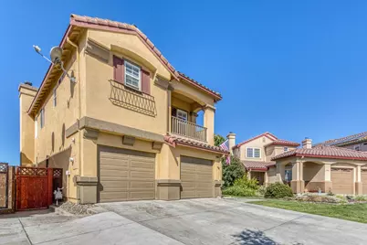 1529 Oyster Bay Ct, Salinas, CA 93906 - Photo 2