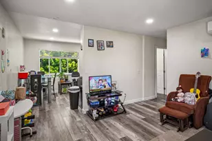 3249 Williamsburg Dr, San Jose, CA 95117 - Photo 16