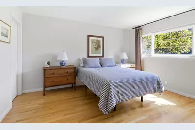 2586 Bobolink Dr, San Jose, CA 95125 - Photo 18