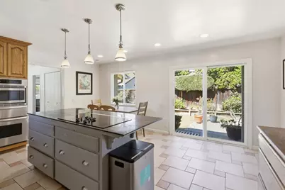 2586 Bobolink Dr, San Jose, CA 95125 - Photo 10