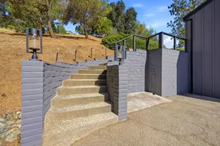 17815 Woodland Ave, Morgan Hill, CA 95037 - Photo 4
