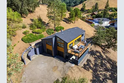 17815 Woodland Ave, Morgan Hill, CA 95037 - Photo 2