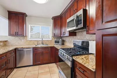 2530 Cottonwood Dr, San Bruno, CA 94066 - Photo 12