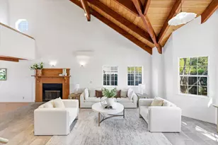 21075 Greenleaf Dr, Cupertino, CA 95014 - Photo 8
