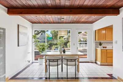 21075 Greenleaf Dr, Cupertino, CA 95014 - Photo 28