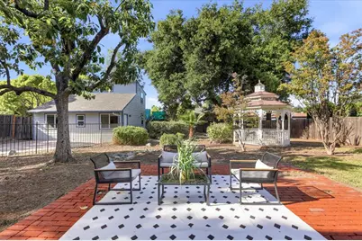21075 Greenleaf Dr, Cupertino, CA 95014 - Photo 72