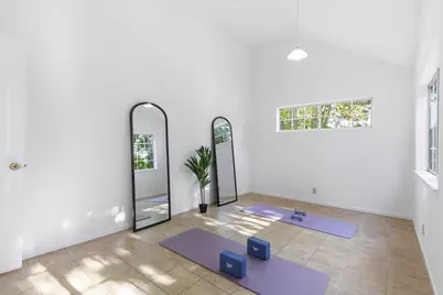 21075 Greenleaf Dr, Cupertino, CA 95014 - Photo 48