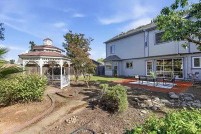 21075 Greenleaf Dr, Cupertino, CA 95014 - Photo 78