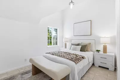 21075 Greenleaf Dr, Cupertino, CA 95014 - Photo 14