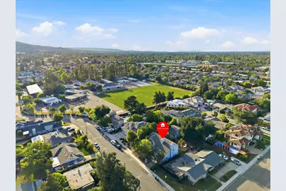 21075 Greenleaf Dr, Cupertino, CA 95014 - Photo 94