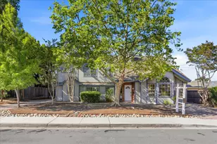 21075 Greenleaf Dr, Cupertino, CA 95014 - Photo 2