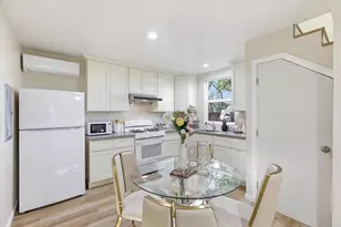 21075 Greenleaf Dr, Cupertino, CA 95014 - Photo 58