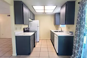 9010 Stacey Ct, Stockton, CA 95209 - Photo 10