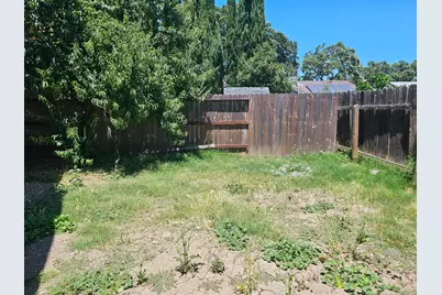 9010 Stacey Ct, Stockton, CA 95209 - Photo 14
