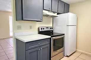 9010 Stacey Ct, Stockton, CA 95209 - Photo 12