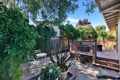 124 Oakwood Dr, Redwood City, CA 94061 - Photo 56