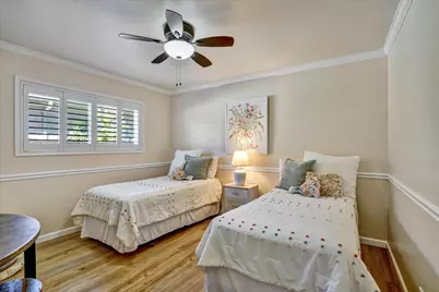 124 Oakwood Dr, Redwood City, CA 94061 - Photo 54