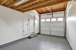 124 Oakwood Dr, Redwood City, CA 94061 - Photo 34