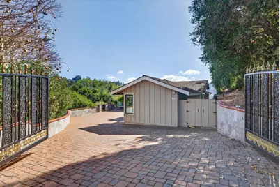 30 Bluebell Ln, Hillsborough, CA 94010 - Photo 56