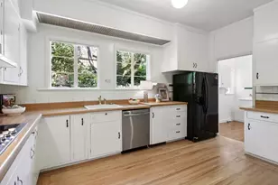 1560 University Ave, Palo Alto, CA 94301 - Photo 26