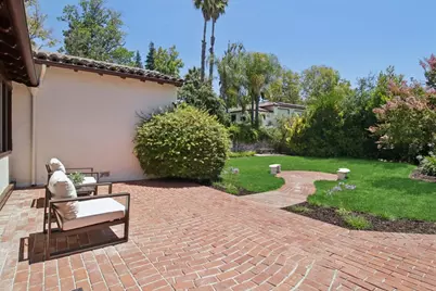 1560 University Ave, Palo Alto, CA 94301 - Photo 56