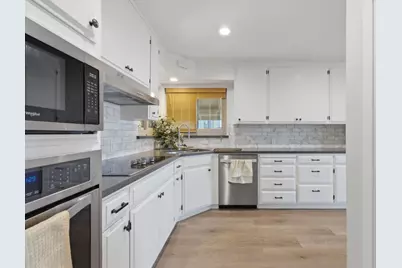 3693 Highland Ave, Redwood City, CA 94062 - Photo 14