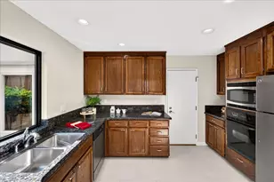 1915 Milano Way, Mountain View, CA 94040 - Photo 18