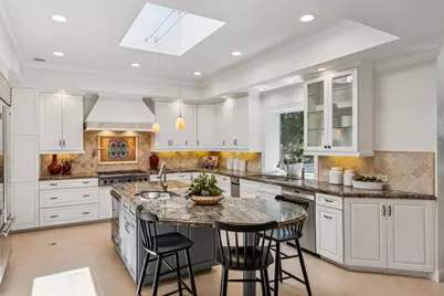 1700 Castilleja Ave, Palo Alto, CA 94306 - Photo 12