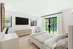 1031 Almanor Ave, Menlo Park, CA 94025 - Photo 18