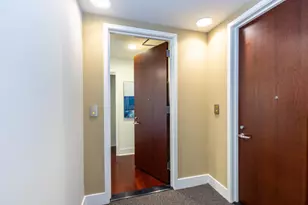 88 E San Fernando St 1706, San Jose, CA 95113 - Photo 2