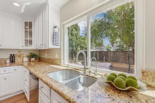 569 Gaundabert Ln, San Jose, CA 95136 - Photo 10