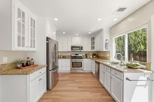569 Gaundabert Ln, San Jose, CA 95136 - Photo 8