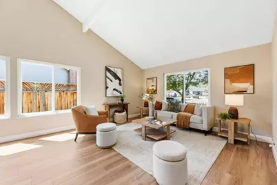 569 Gaundabert Ln, San Jose, CA 95136 - Photo 4