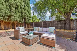 569 Gaundabert Ln, San Jose, CA 95136 - Photo 32