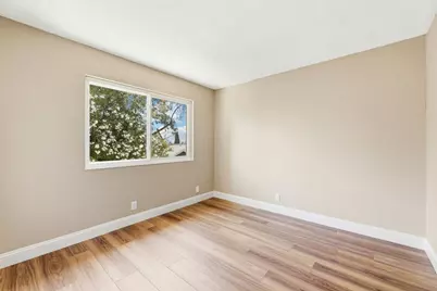 569 Gaundabert Ln, San Jose, CA 95136 - Photo 18