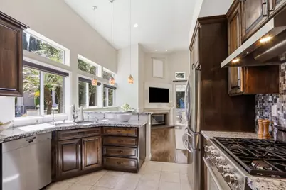 3056 Dante Ct, San Jose, CA 95135 - Photo 10