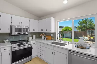 1873 Camargo Dr, San Jose, CA 95132 - Photo 24