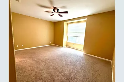 9946 Hatherton Way, Elk Grove, CA 95757 - Photo 4