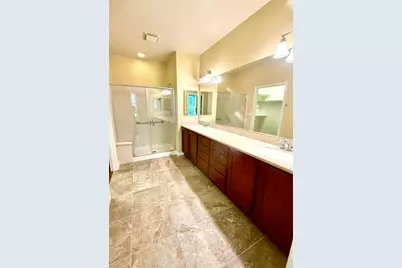 9946 Hatherton Way, Elk Grove, CA 95757 - Photo 10
