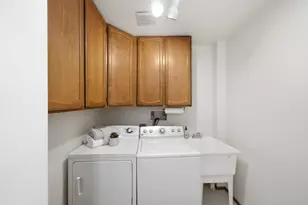 2411 Carlmont Dr 107, Belmont, CA 94002 - Photo 8