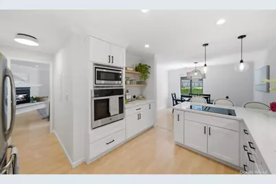 2411 Carlmont Dr 107, Belmont, CA 94002 - Photo 18