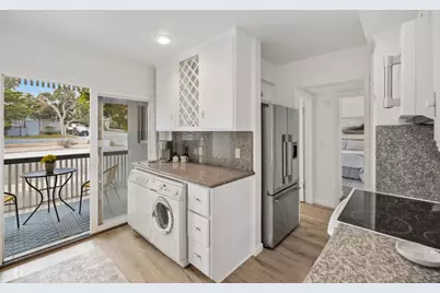 810 Lighthouse Ave 206, Pacific Grove, CA 93950 - Photo 16